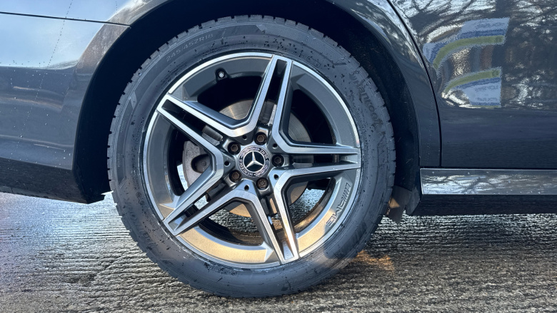 Mercedes-Benz E-Class E200 AMG Line 4dr 9G-Tronic Petrol Saloon